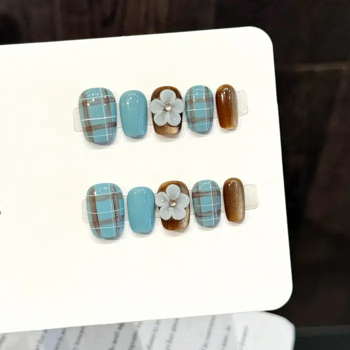 10 pièces velours oeil de chat à la main presse sur ongles 3D fleur faux
