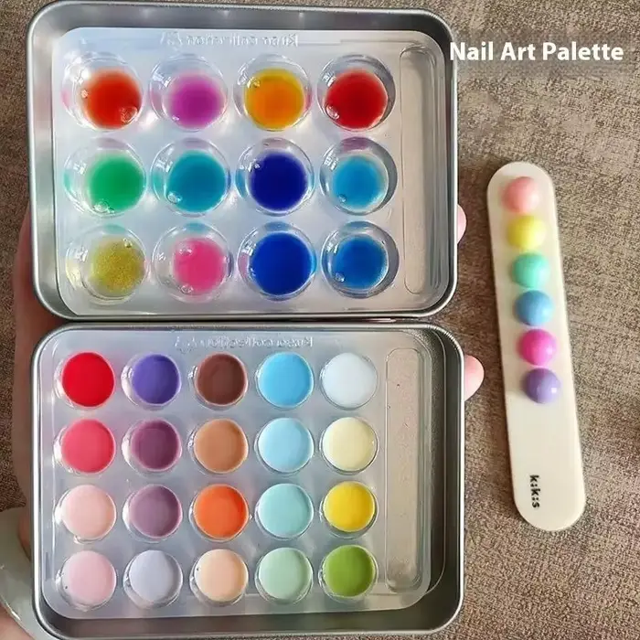 Palette de couleurs pour ongles