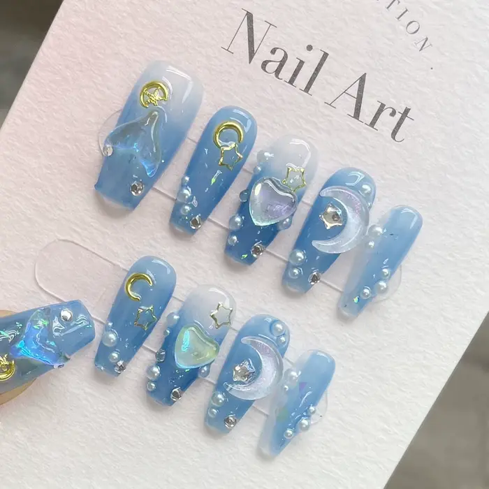 Faux ongles bleus dégradés pour fille et femme