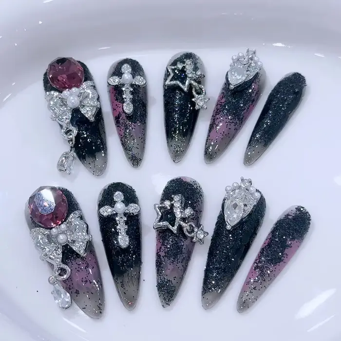 Nail Art fait à la main de luxe N64.Oblivion Dark Spice Girls