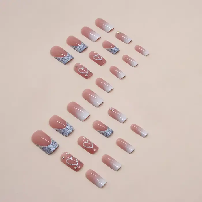 24 morceaux d'ongles longs et nus doux (forme carrée)