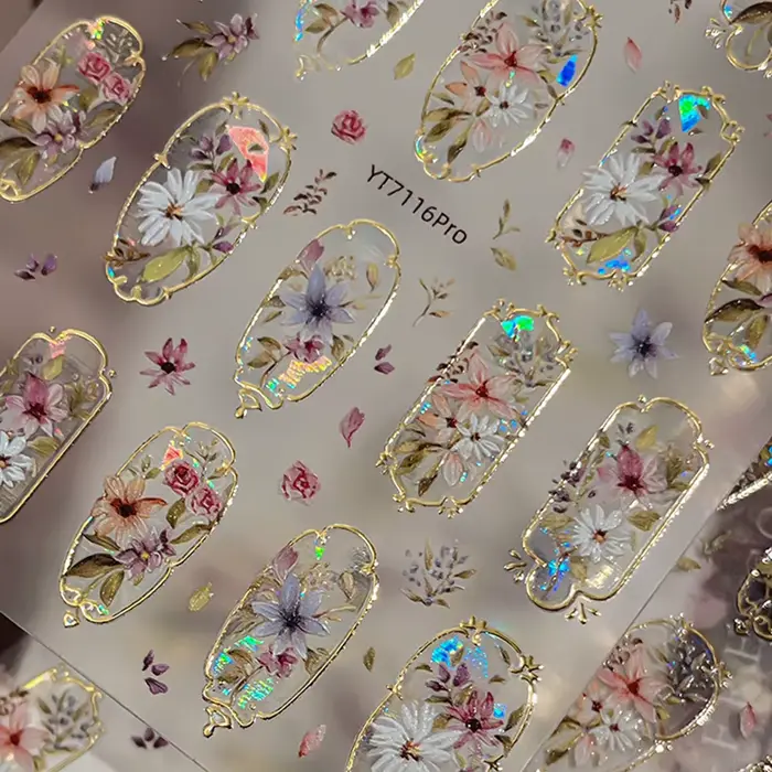 Autocollants pour ongles floraux bohèmes rétro en relief 5D à bordure dorée pour un nail art époustouflant