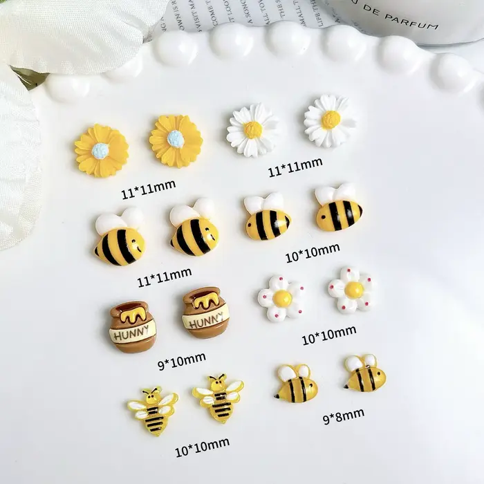 30 pièces 3D dessin animé mignon jaune abeille Nail Art breloques créatif potelé miel peut tournesol marguerite résine