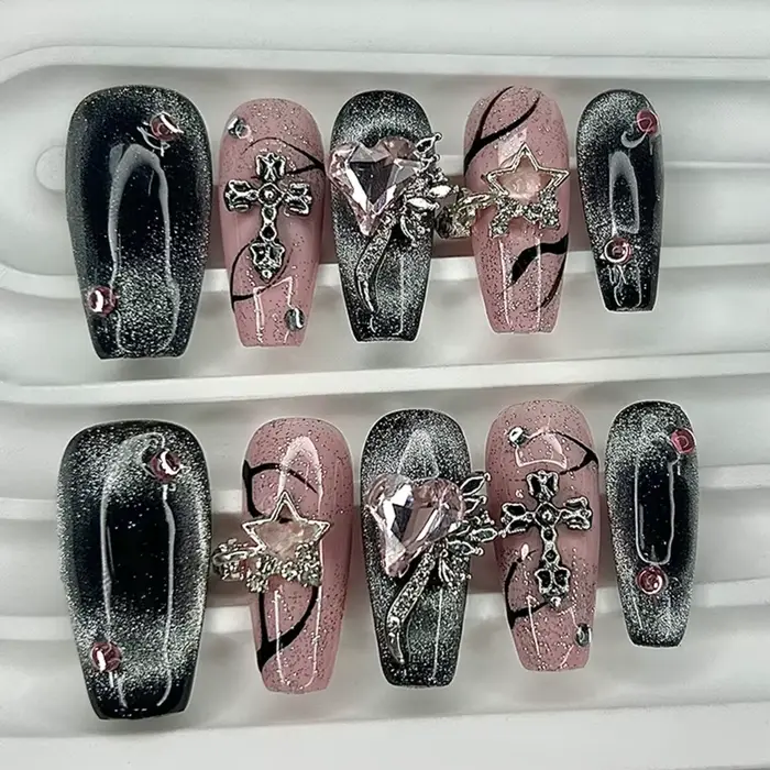 Ongles artificiels scintillants rose diamant