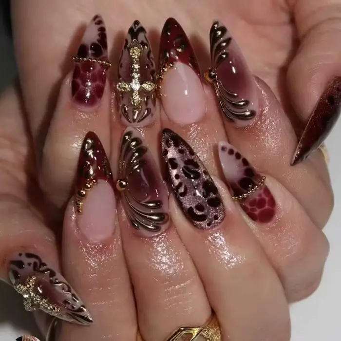 24 pièces imprimé léopard amande faux ongles à pression avec Mini fleur acrylique