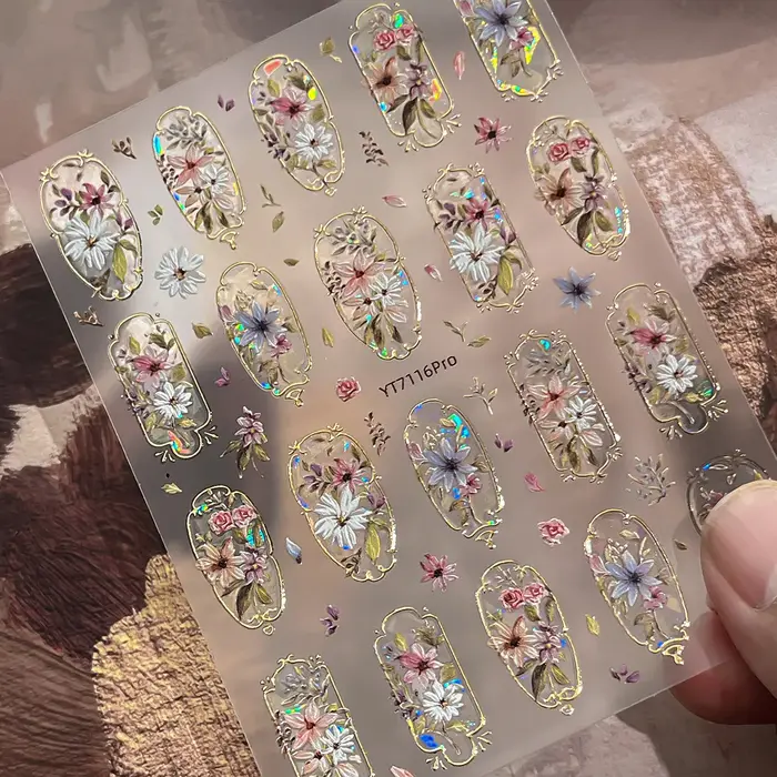 Autocollants 3D pour ongles Fleurs Élégantes, Motifs Palais Dorés, Décorations Auto-adhésives pour Nail Art, Fournitures DIY