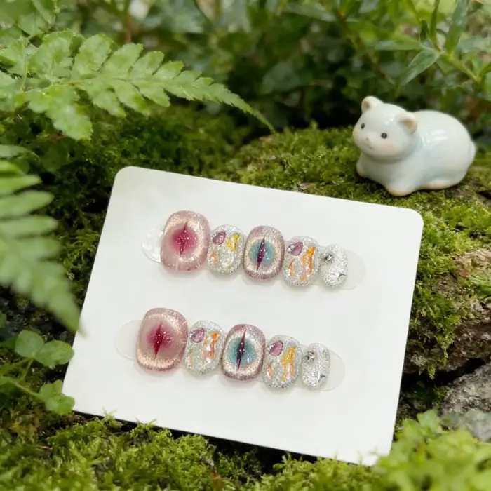 10 faux ongles courts ovales à couverture complète