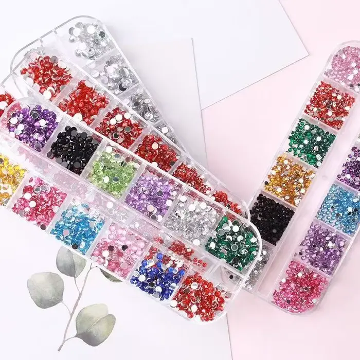 12 Grilles de Strass Scintillants pour Nail Art - Pierres à Dos Plat pour Décoration Polyvalente - Ornent les Ongles