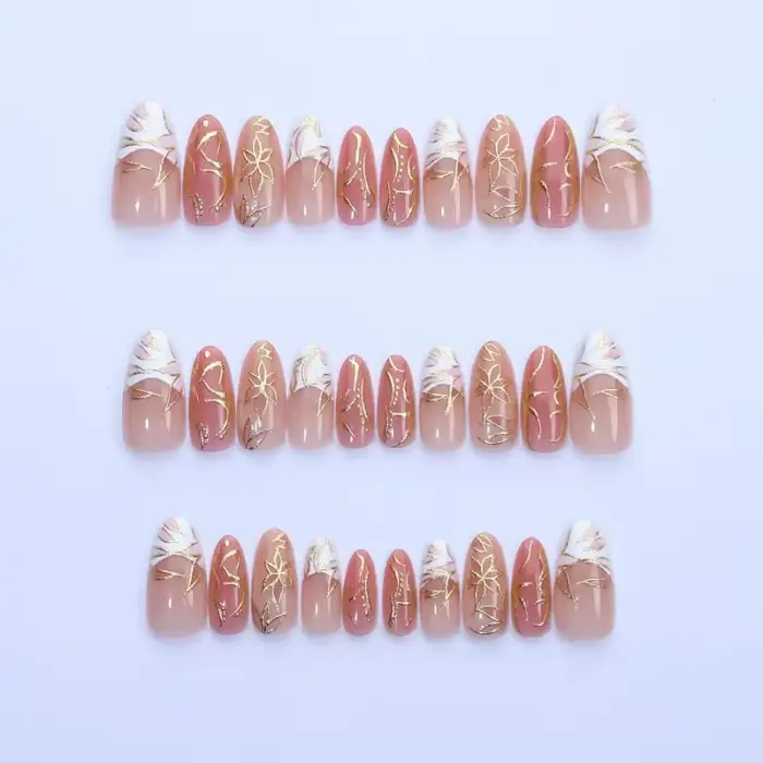 24 pièces de luxe fleur dorée lignes irrégulières amande faux ongles Simple blanc français presse