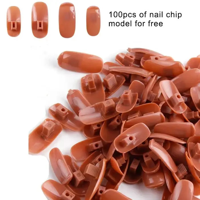 Main d'entraînement pour la pratique du nail art de qualité professionnelle pour la formation des techniciennes en