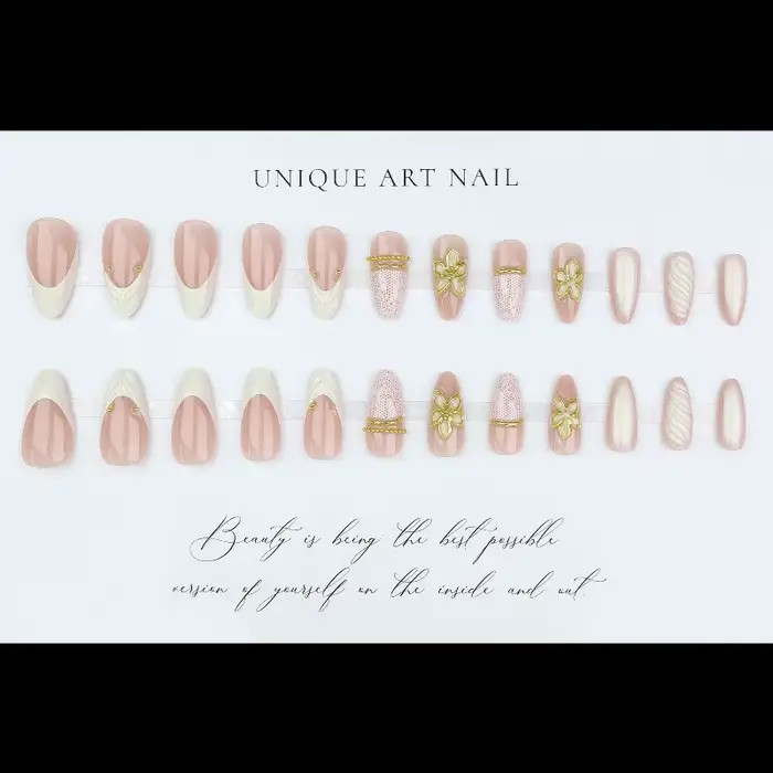 Faux ongles à presser en dentelle 3D embossée motif floral