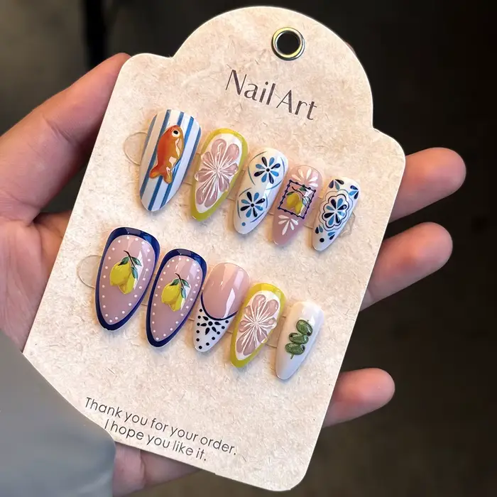 24 faux ongles français mignons à presser