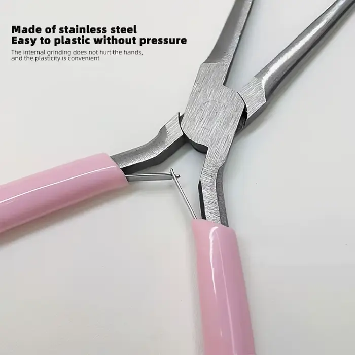 Pince à ongles rose à long bec