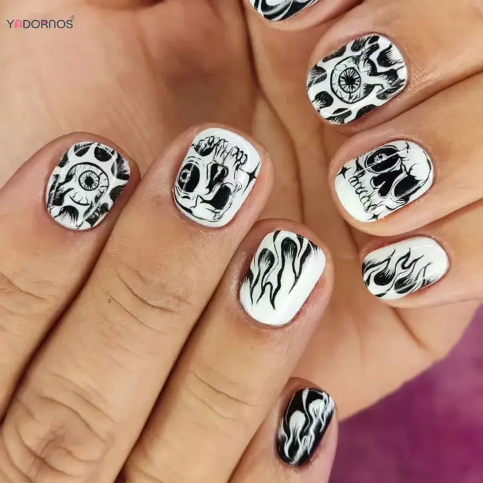 Faux-ongles Ronds Courts Pehonneur à la Main en Noir et Blanc, Motifs de Crâne de enquêter d'Horreur
