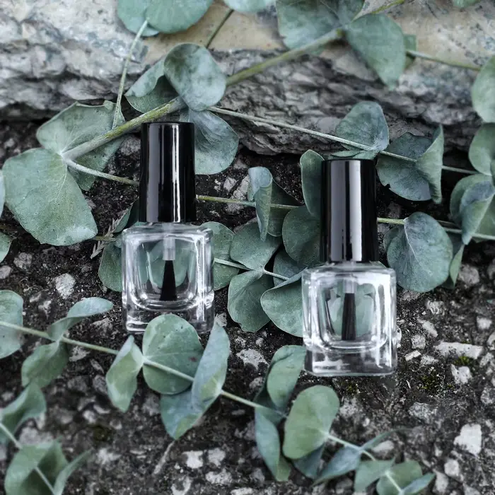 6 pièces + 6 accessoires bouteilles de vernis à ongles vides avec entonnoir à brosse avec 6
