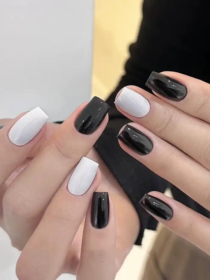 Vernis à ongles Gel noir et blanc