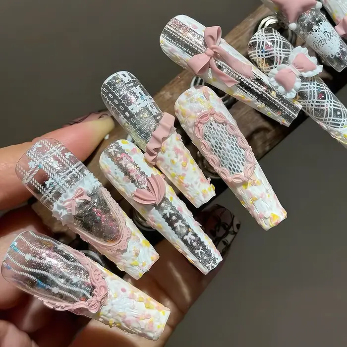 Moule à ongles crème à fleurs pour filles