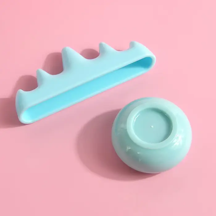 1 ensemble de brosses à ongles professionnelles