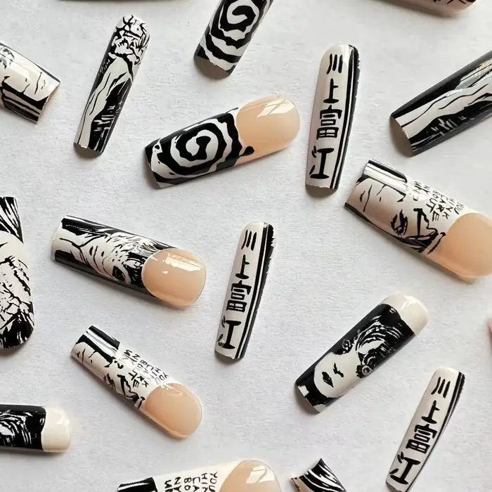 24 pièces/ensemble amande pointue Kawakami Tomie presse sur ongles portable artificiel avancé bande dessinée japonaise