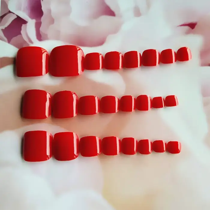 Faux Ongles de Forme Courte et Plate