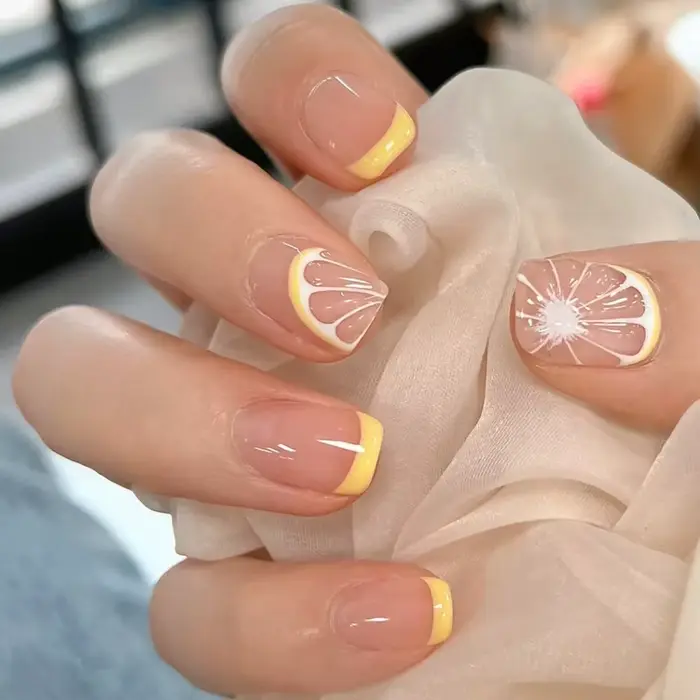 24 pcs Citron Court Porter Conseils Ongles Faux Patch Presse