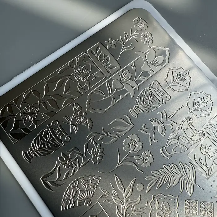 XMQ NAIL ART STAMPING PLATES TEMPLATE DE LONNE