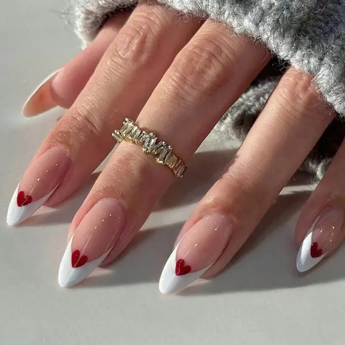 24 pièces ongles en forme d'amande blanc couverture complète presse rouge