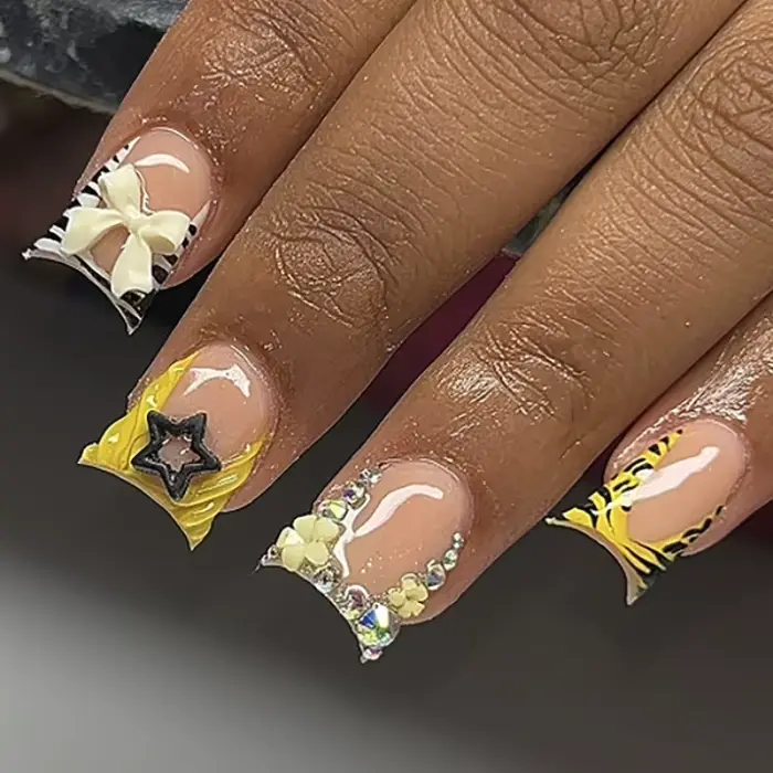 Zèbre rayures jaune blanc français Nail Art brillant strass fleur étoile faux ongles détachable fini