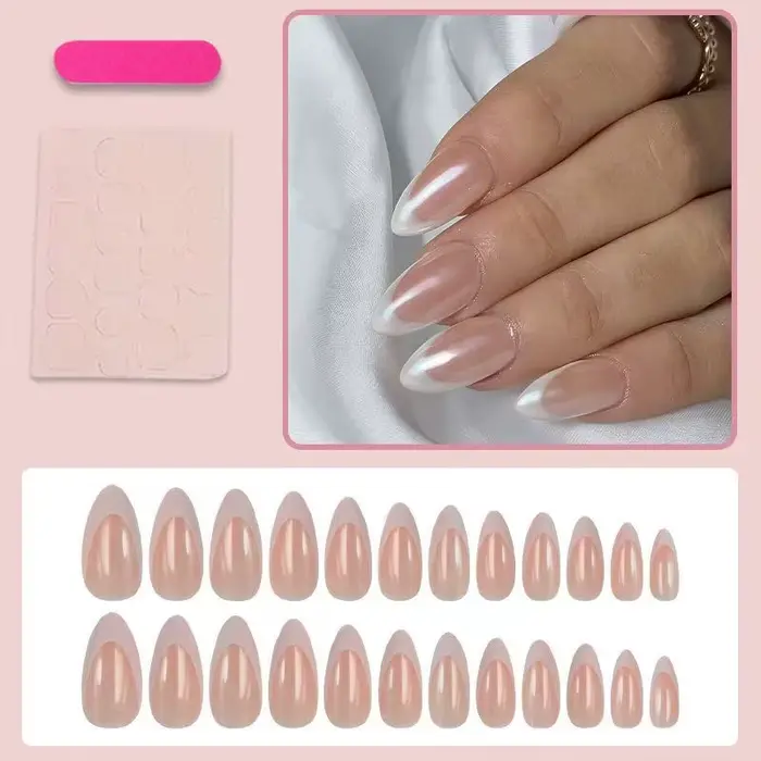 Nouveauté 2026 – 24 faux ongles nacrés brillants