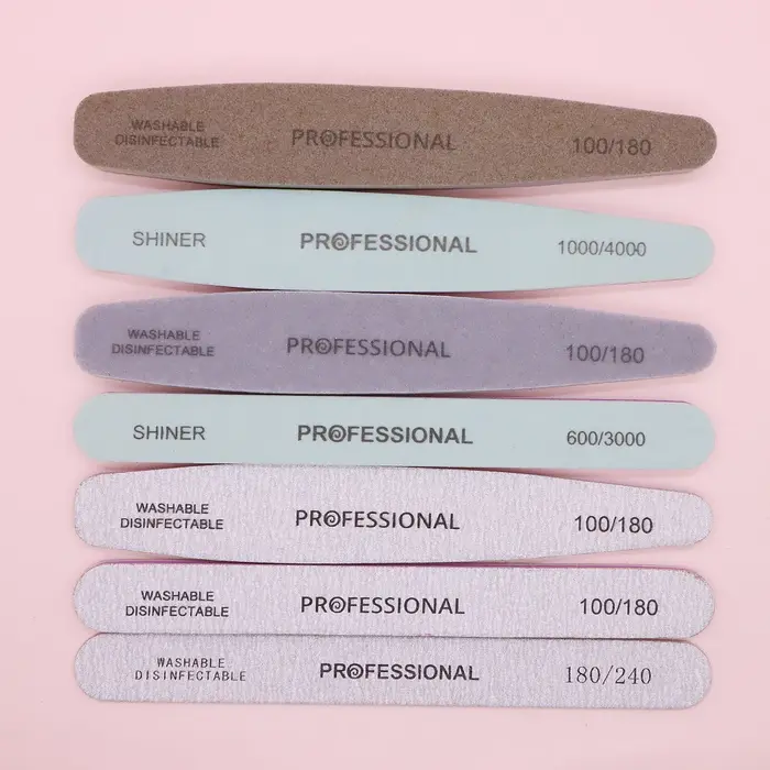 Kit de 7 outils de soin des ongles