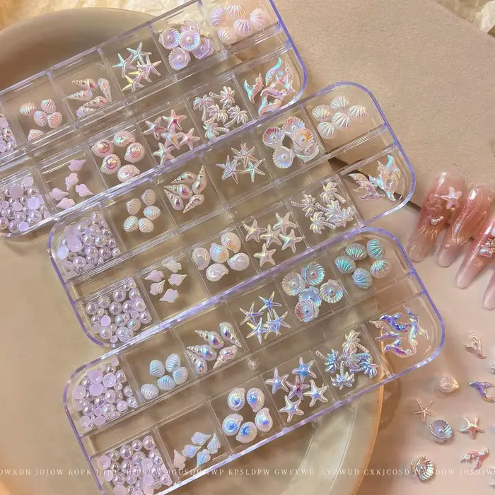 Breloques pour ongles en résine