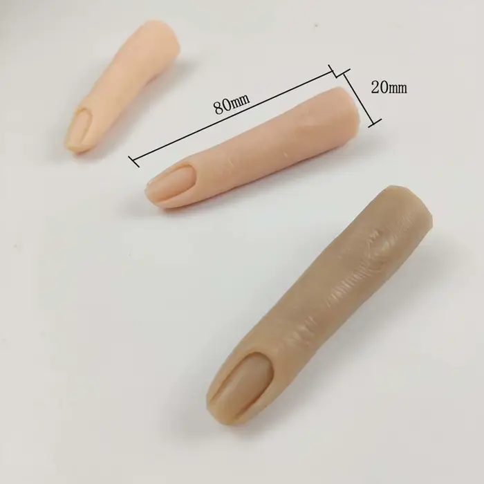 Modèle d'entraînement articulé pour nail art
