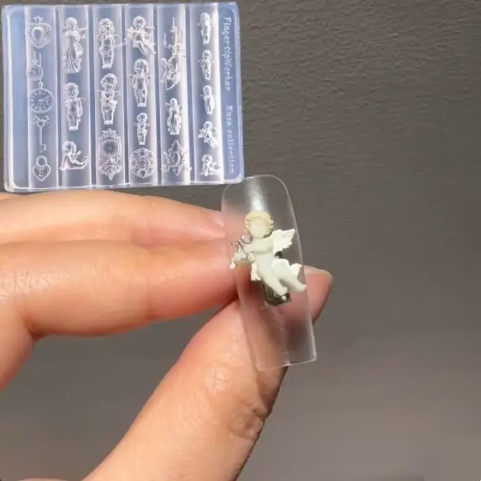 Moule à ongles en silicone 3D Angel Clock