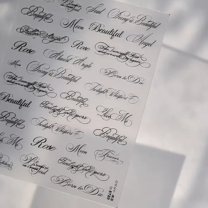 Autocollants pour ongles à motifs lettres anglaises, noir et blanc, style artistique, design manuscr
