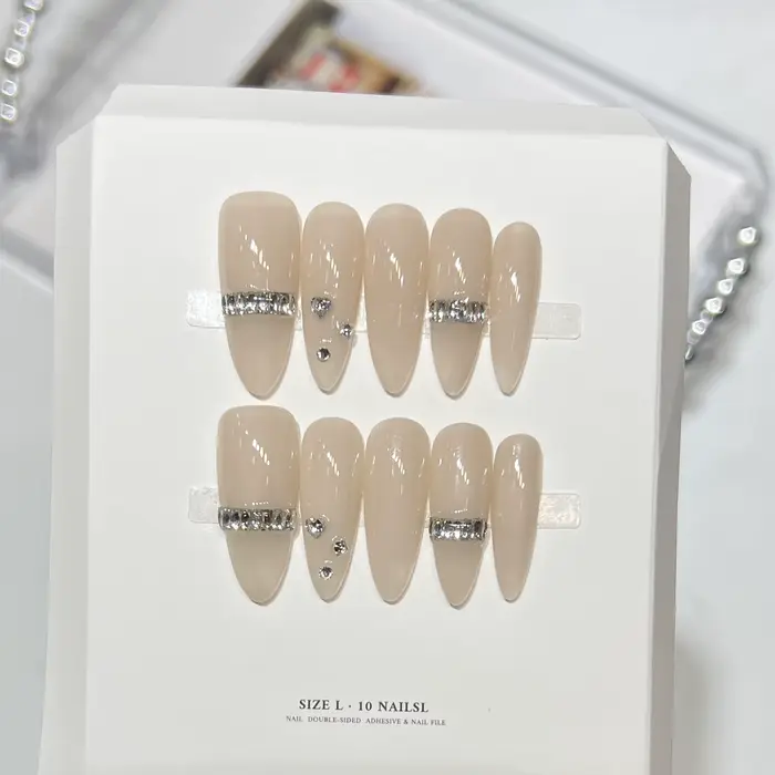 10 faux ongles faits main couleur unie