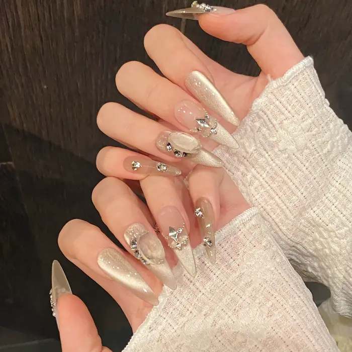 10 pièces couleur nue à la main presse sur les ongles brillant Dimoand
