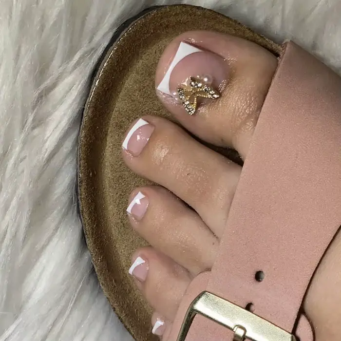 Faux ongles français simples pour orteils
