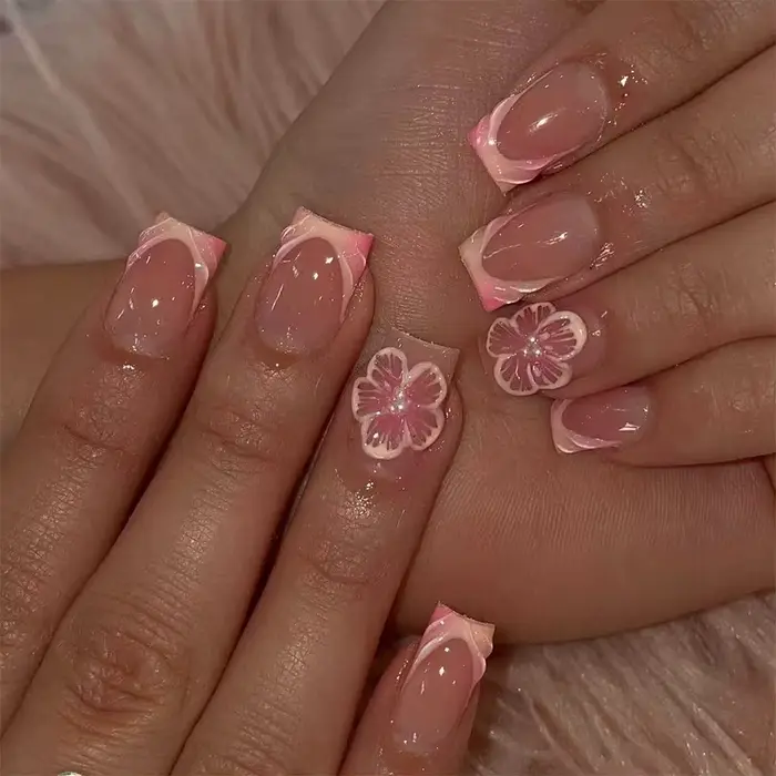 24 pièces français bleu faux ongles Art avec mode fleur Design court carré faux ongles conseils fini