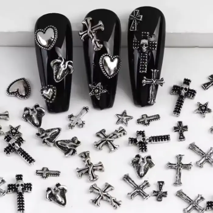 120 pièces/1 boîte européen américain foncé vintage style croix nail art patch y2k Premium métal Sty