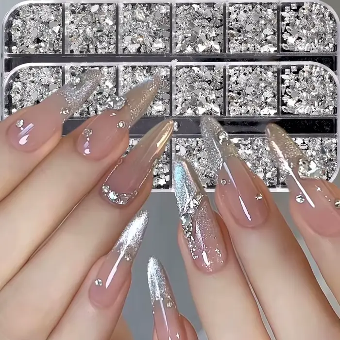 Mini accessoires pour Nail Art, 12 grilles, pointe de manucure éblouissante, décorations en strass à