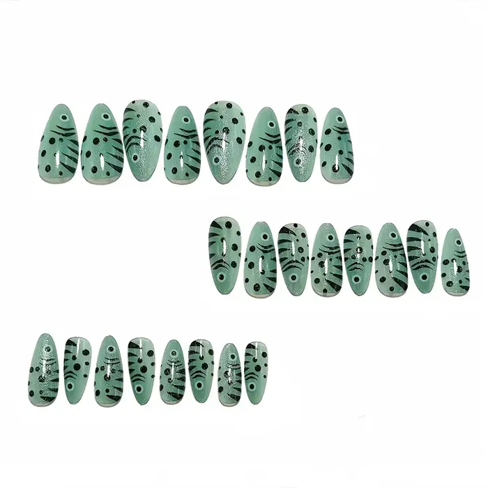 Océan coloré petit poisson presse sur ongles tête d'amande épicé filles été faux