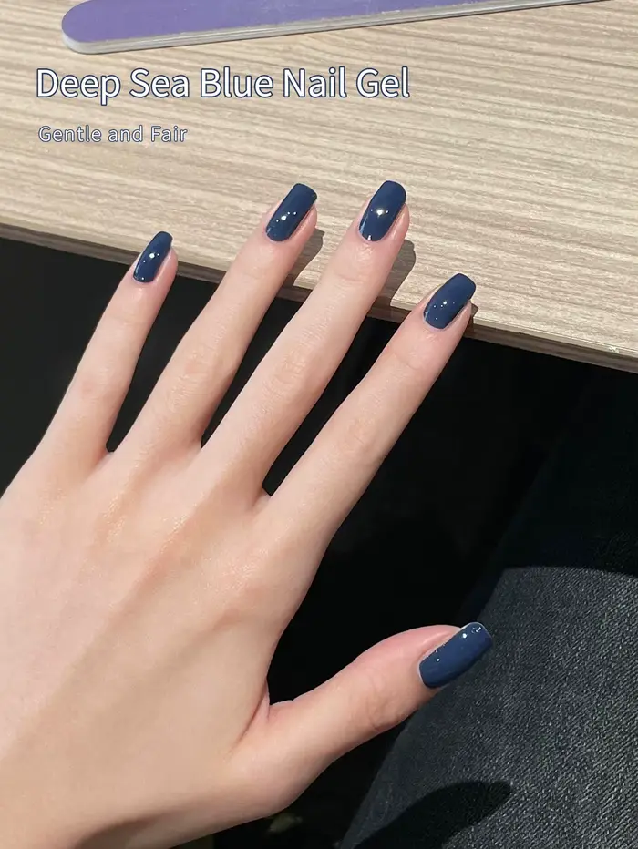 Vernis à ongles Gel de couleur bleu mer