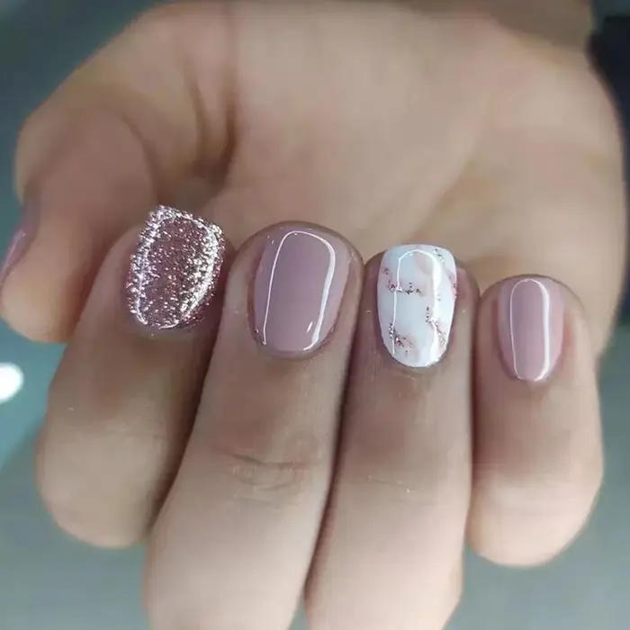 24 pièces d'ongles courts français brillants à paillettes avec 1 gel de gelée et 1 lime à ongles