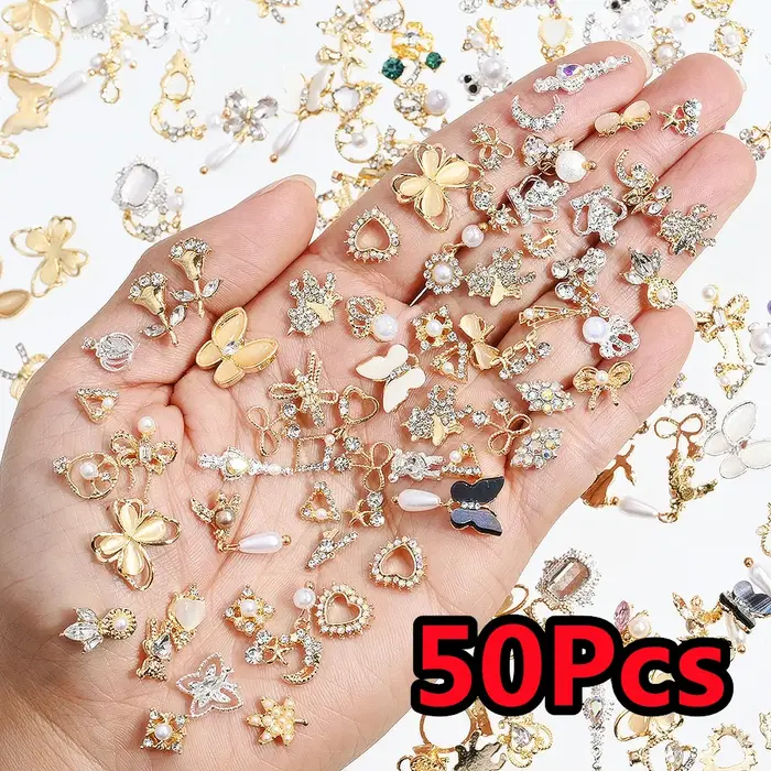 Breloques pour ongles en métal