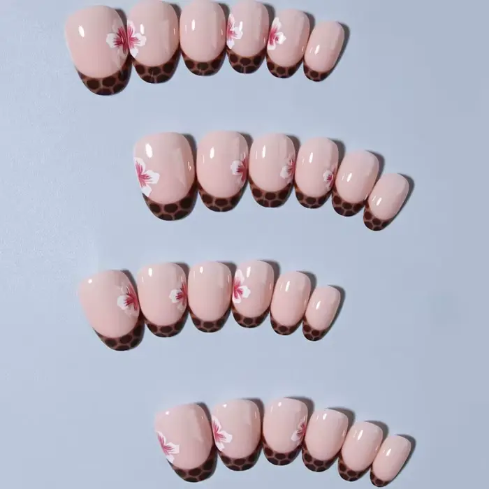 Faux ongles ambre de Style français