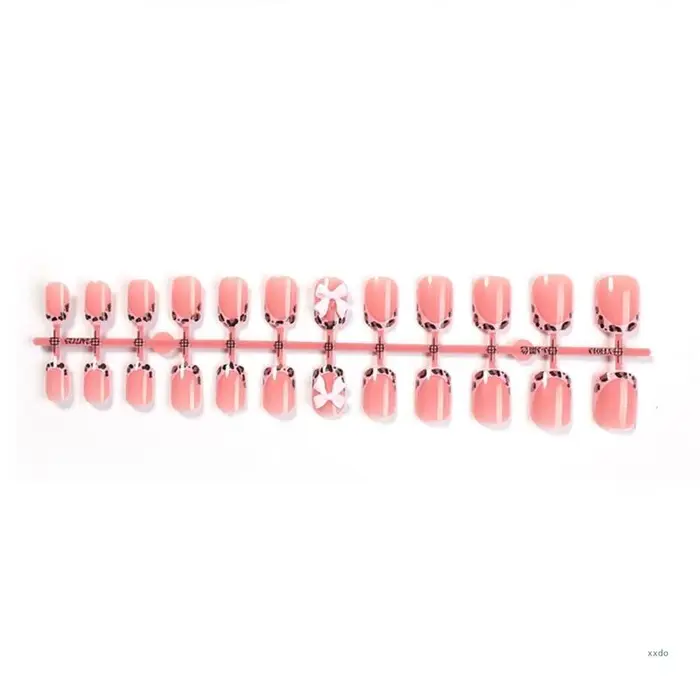 Faux ongles artificiels avec jolis nœuds