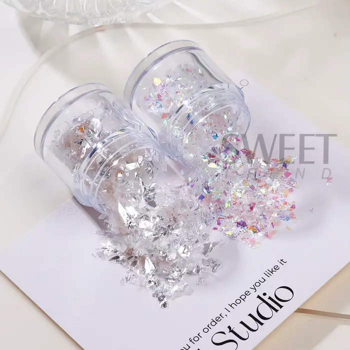 2 bouteilles de paillettes irisées pour ongles
