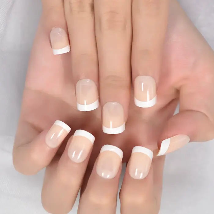 Faux ongles de Style français