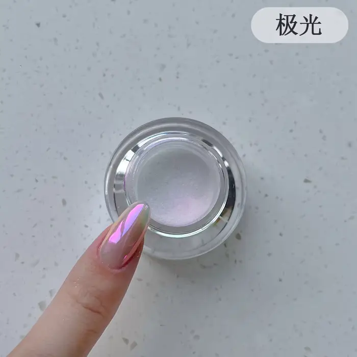 Poudre à ongles blanche au clair de lune