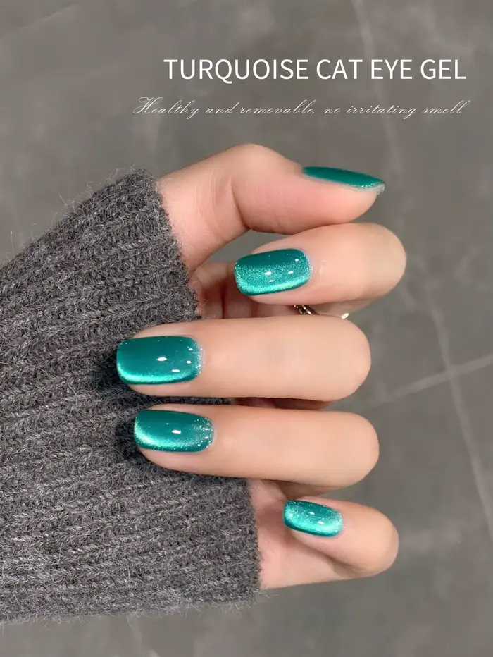 Vernis à ongles magnétique 9D effet pierre précieuse verte 10ml